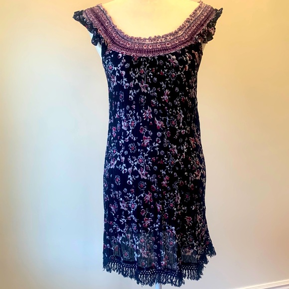 J Gee Black Floral Ruffle Fringe Dress Petite Small S Elastic Scoop Neckline - Picture 1 of 8